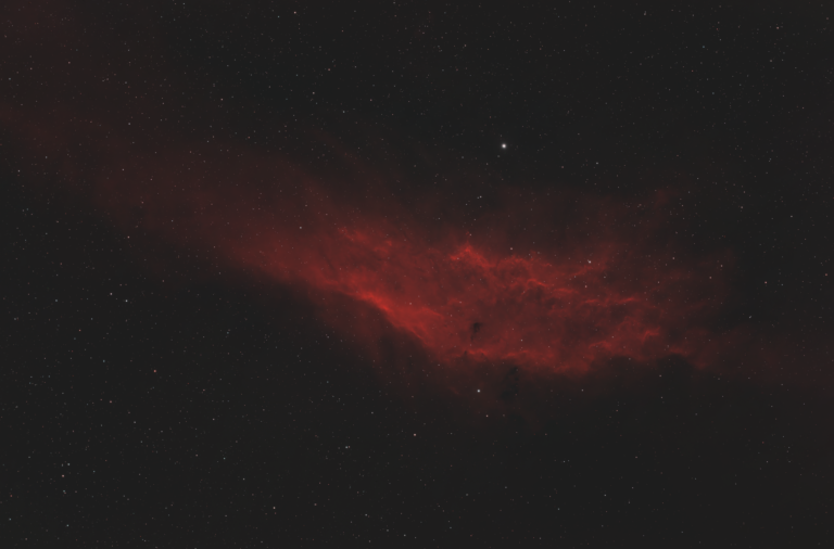 NGC 1499 California Nebula in Perseus constellation 20 X 300 s Asi2600 couleur Fra300 filtre svbony 3nm